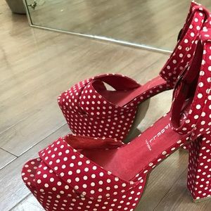 Jeffrey Campbell heels 👠